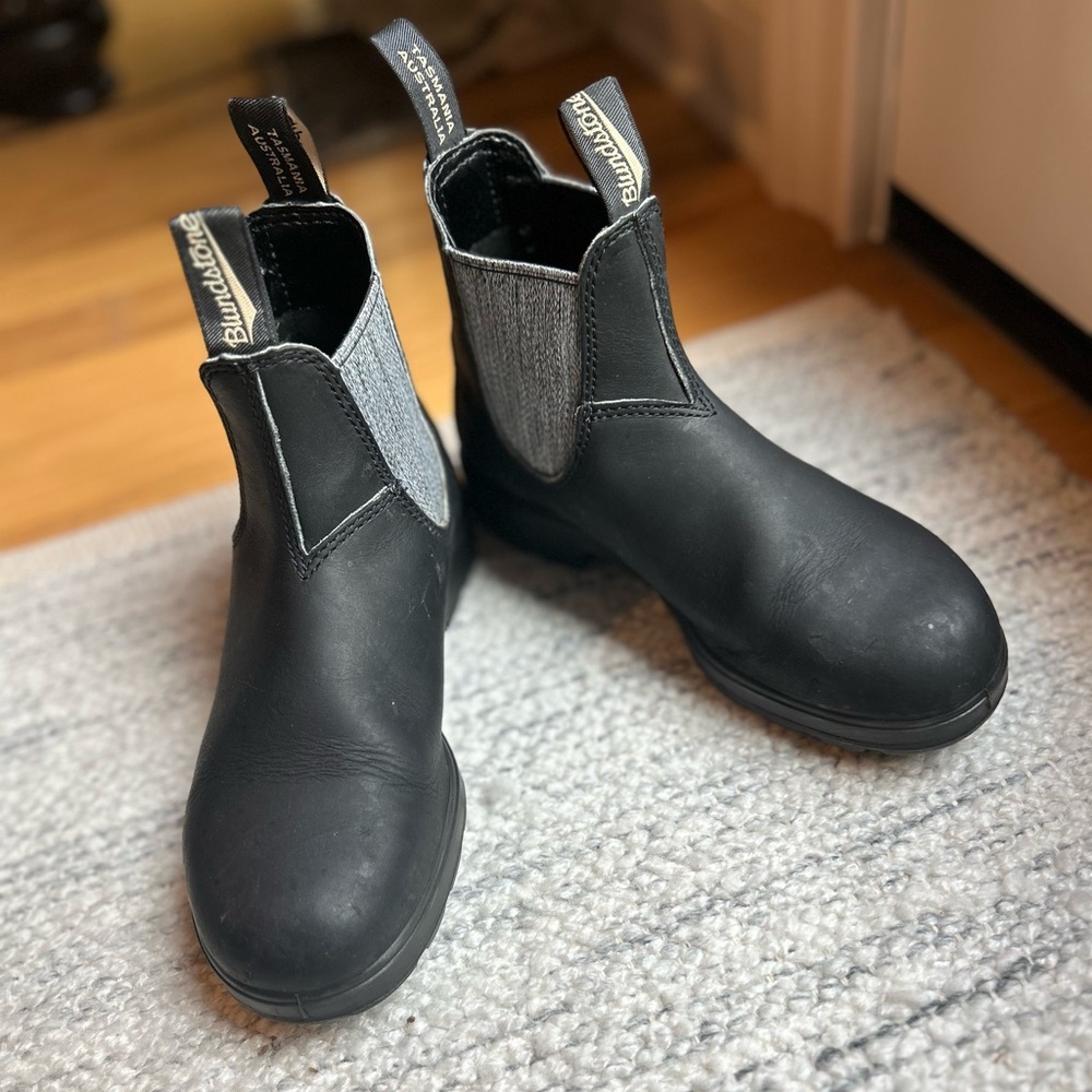 Blundstone Black Chukka Boots